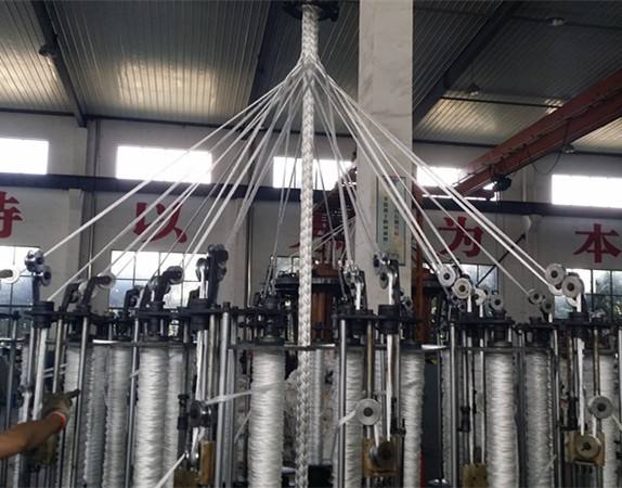 35 Ton 70 Mpa Hydraulic Press Machine For Compressing Playground Accessories 4