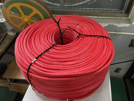 Red Color 24mmx220m 12 Strand UHMWPE HMPE Spliced Mooring Rope For Ships